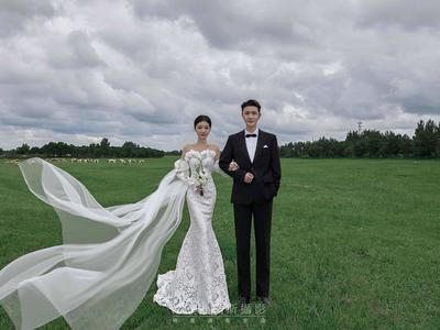 年轻人的婚照美学+维纳斯全新肖像系列发布